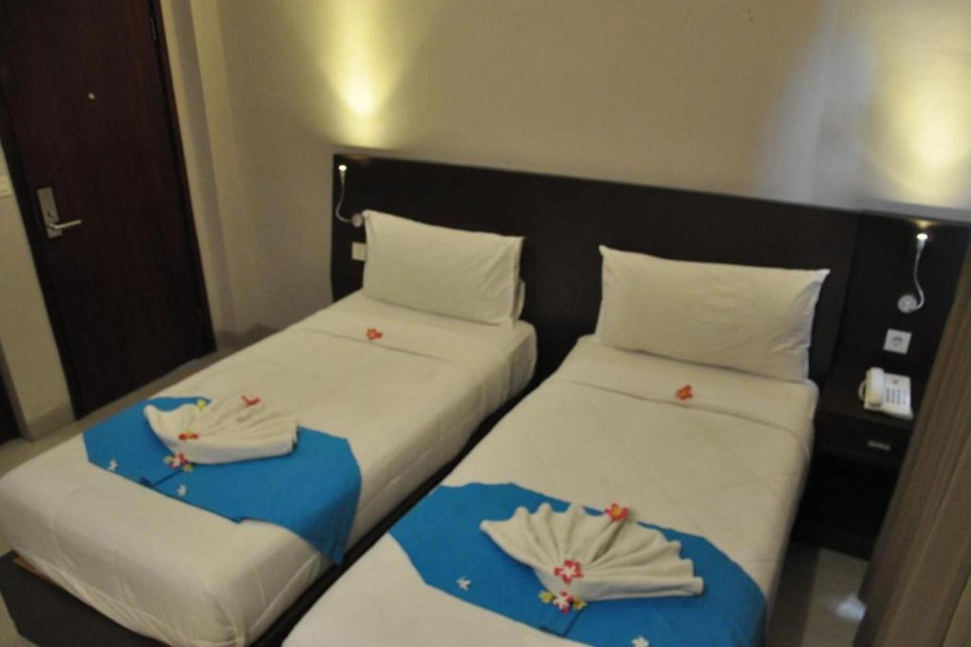 Akarsa Transit Hotel Sanur Exterior foto