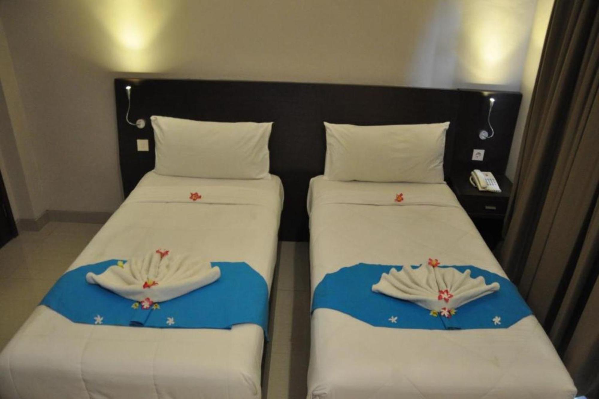 Akarsa Transit Hotel Sanur Exterior foto